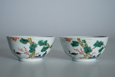 A pair of Chinese famille rose bowls, Guangxu mark, 20th C.