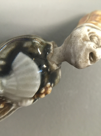 Six netsuke en ivoire et porcelaine, Japon, Meiji/Taisho, 19/20&egrave;me
