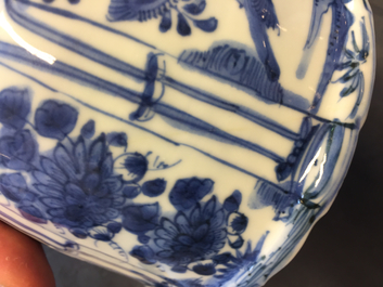 A pair of Chinese blue and white crow cups, Ming, Wanli