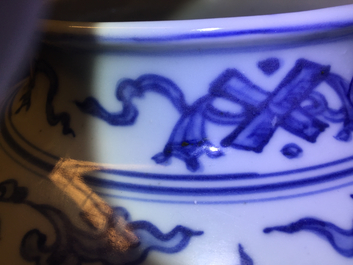 A Chinese blue and white peony scroll vase and cover, Ming, Wanli