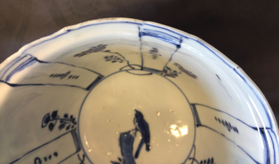 A pair of Chinese blue and white crow cups, Ming, Wanli