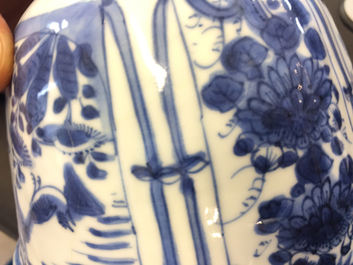 A pair of Chinese blue and white crow cups, Ming, Wanli