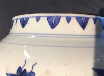 A Chinese blue and white ovoid jar and cover with floral sprigs, Transitional period, Chongzhen