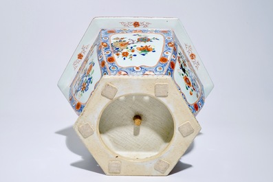 Een Chinese hexagonale verte-Imari jardini&egrave;re, Yongzheng