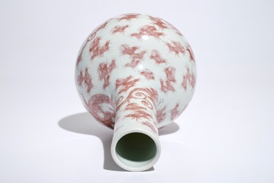 A Chinese underglaze red bottle-shaped dragon vase, 19/20th C.