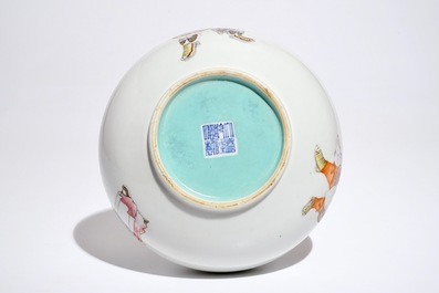 A Chinese famille rose Wu Shuang Pu bottle vase, Qianlong mark, 19/20th C.
