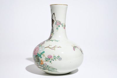 A fine Chinese famille rose vase with birds, flowers and butterflies, 19/20th C.