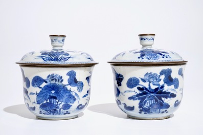 A pair of Chinese blue and white covered "Bleu de Hue" Vietnamese market bowls, Yu mark, 19/20th C.