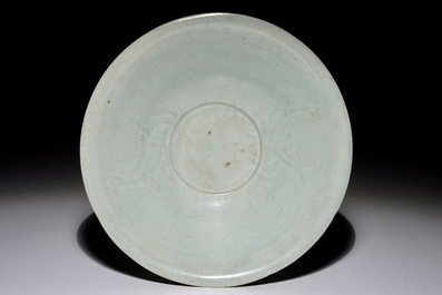 A Chinese qingbai bowl with underglaze design of fish, Song