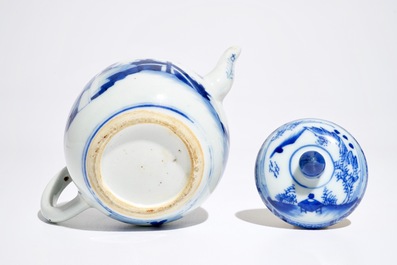 Une th&eacute;i&egrave;re en porcelaine de Chine bleu et blanc &agrave; d&eacute;cor de "La Romance de la chambre de l'ouest", Yongzheng