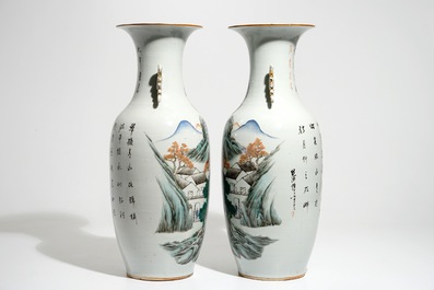 Une paire de grands vases en porcelaine de Chine qianjiang cai, 19/20&egrave;me
