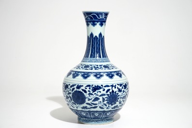 A Chinese blue and white Ming-style bottle vase, Guangxu mark, 20th C.