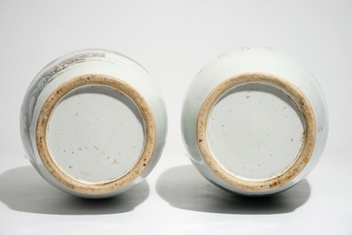 Une paire de grands vases en porcelaine de Chine qianjiang cai, 19/20&egrave;me