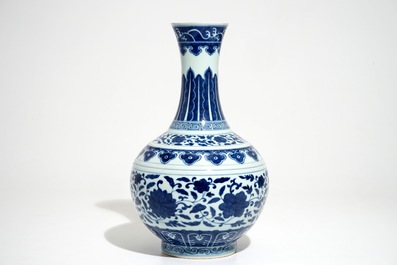 A Chinese blue and white Ming-style bottle vase, Guangxu mark, 20th C.