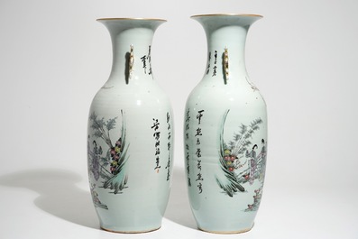 Une paire de grands vases en porcelaine de Chine famille rose, 19/20&egrave;me