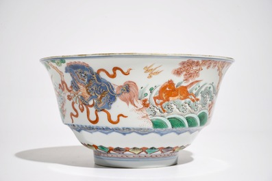 A Chinese famille verte bowl with Buddhist lions, Kangxi