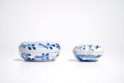 Two Chinese blue and white cylindrical seal paste boxes, Kangxi