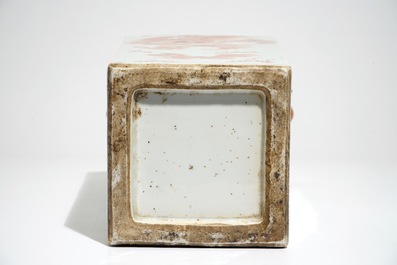 A square Chinese qianjiang cai vase with Buddhist lions, 19/20th C.