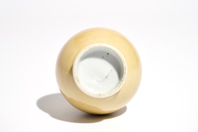 A Chinese blue and white and caf&eacute; au lait double gourd vase, Kangxi