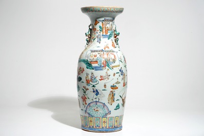 A tall Chinese famille rose vase with a fine circular design, 19th C.