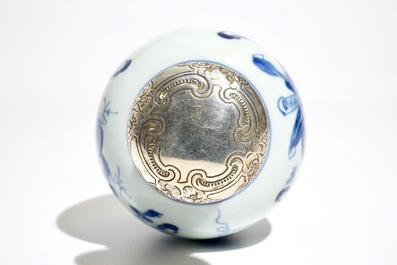A Chinese blue and white silver-mounted tea caddy, Kangxi