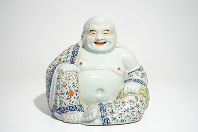 A Chinese famille rose model of Buddha, 19/20th C.