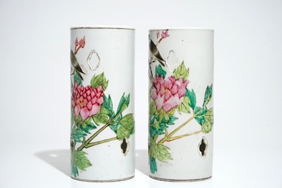 A pair of reticulated Chinese qianjiang cai hat stands, 19/20th C.