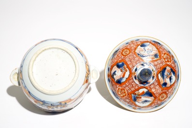 A Chinese Imari style tureen and cover, Kangxi