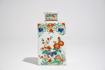 A fine Dutch Delft dor&eacute; petit feu tea caddy with cover, 1st half 18th C.