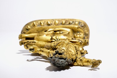 Un mod&egrave;le de Yama Dharmaraja en bronze dor&eacute;, Tibet, 18&egrave;me