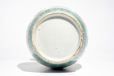 A Chinese famille rose vase, 19th C.