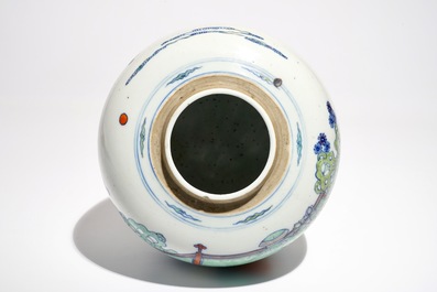 Een Chinese doucai gemberpot, Chenghua merk, Kangxi of later