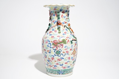 A Chinese famille rose dragon vase, 19th C.