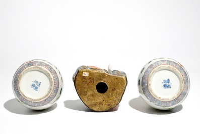 A pair of Chinese famille verte double gourd vases and a Buddha, 19/20th C.