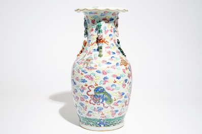 A Chinese famille rose dragon vase, 19th C.