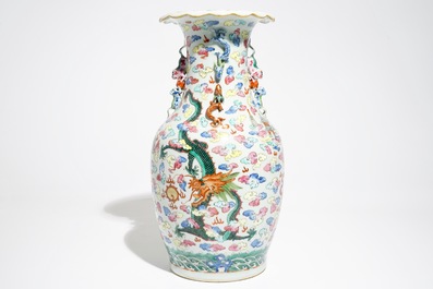 A Chinese famille rose dragon vase, 19th C.