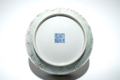 A Chinese famille rose bowl with lotus pond design, Daoguang mark, 19/20th C.