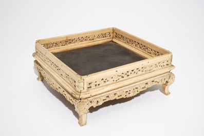 A large Chinese carved ivory stand, 18/19th C.