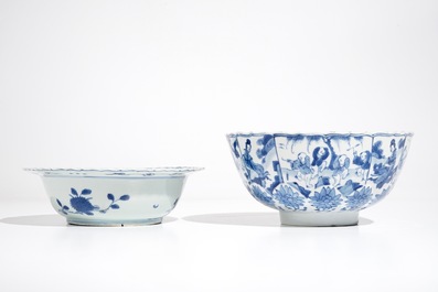 A Chinese blue and white bowl with figures, Kangxi, and a klapmuts crane bowl, probably Wanli