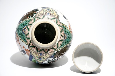A Chinese famille verte Kangxi-style jar and cover, 19th C.