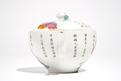 A Chinese famille rose Wu Shuang Pu teapot, 19th C.