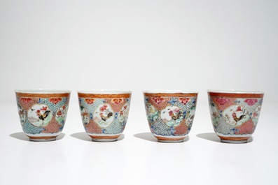 Quatre tasses et soucoupes en porcelaine de Chine famille rose, Yongzheng/Qianlong