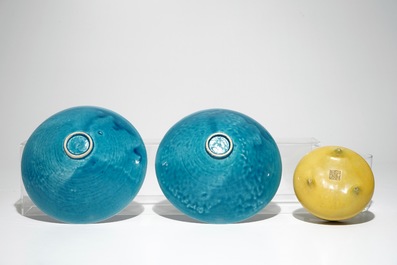 A pair of Chinese turquoise floral bowls and a yellow incense burner, Qianlong mark, 19/20th C.