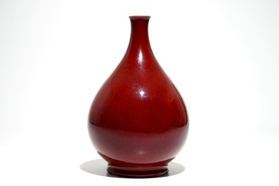 A Chinese monochrome sang-de-boeuf-glazed yuhuchunping vase, 19/20th C.