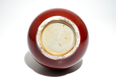 A Chinese monochrome sang-de-boeuf-glazed yuhuchunping vase, 19/20th C.