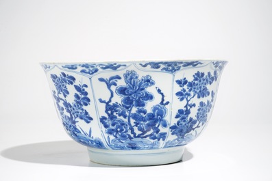 A large Chinese blue and white bowl with floral design, Kangxi