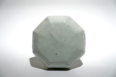Sic bo&icirc;tes couvertes en porcelaine de Chine, Song et post&eacute;rieur