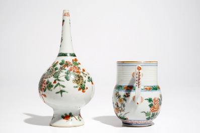 A Chinese famille verte sprinkler and a mug, Kangxi