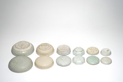 Sic bo&icirc;tes couvertes en porcelaine de Chine, Song et post&eacute;rieur