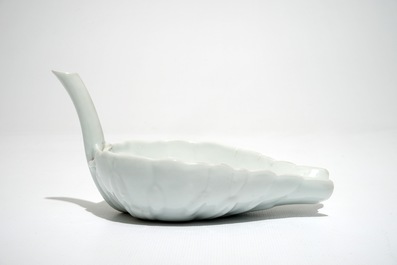 A Chinese blanc de Chine lotus-shaped water dropper, 19/20th C.